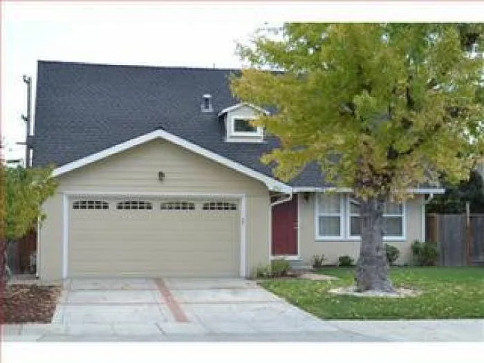 252 Omira Dr photo 1