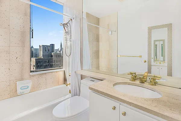 Rented by RSNY Realty | media 18