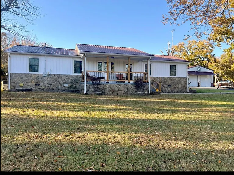 7656 Old Jackson Ridge Rd — Photo 1