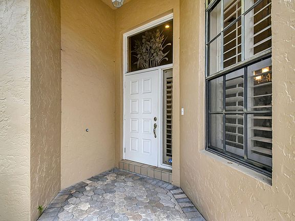 3rd image of 4464 Barclay Fair Way