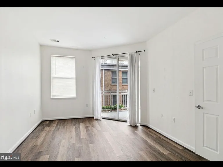 23 Pierside Dr #306 — Photo 21