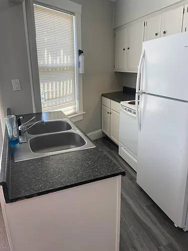 232 N Centre St #4 Photo 1