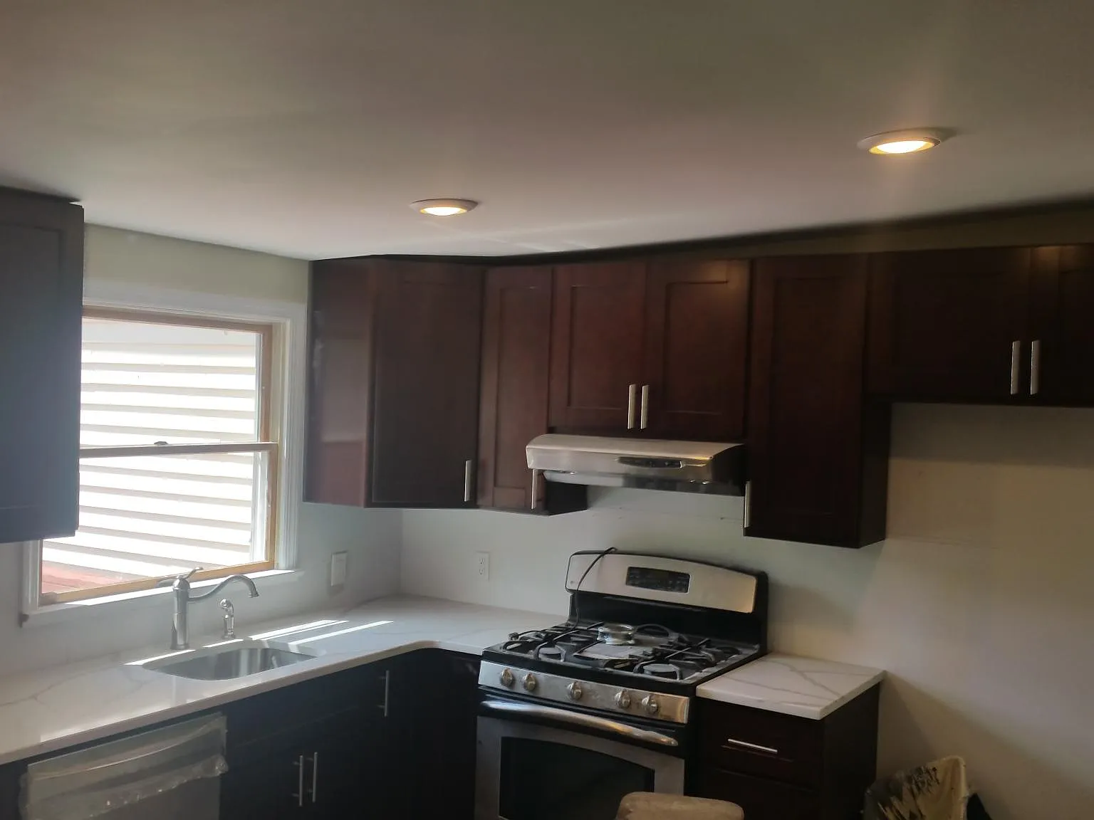 5 bed, 2640 sqft, $3,795 — Photo 4