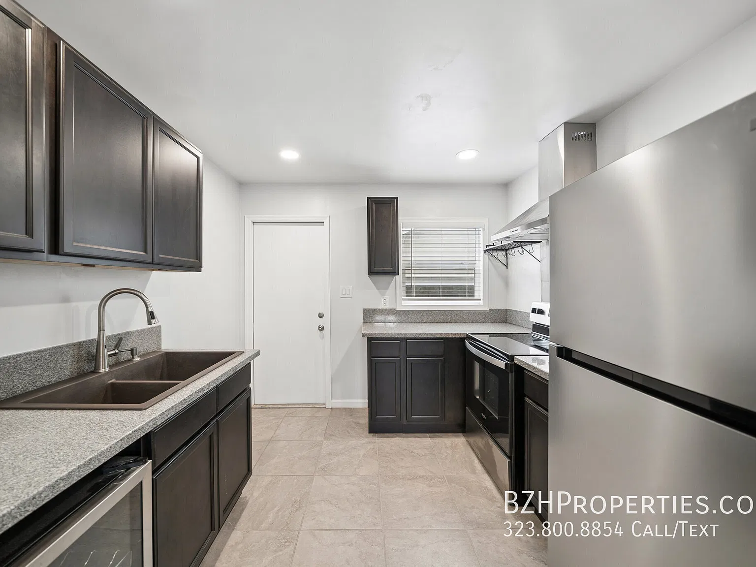Renovated 3 Bedroom House - Near USC — Photo 4