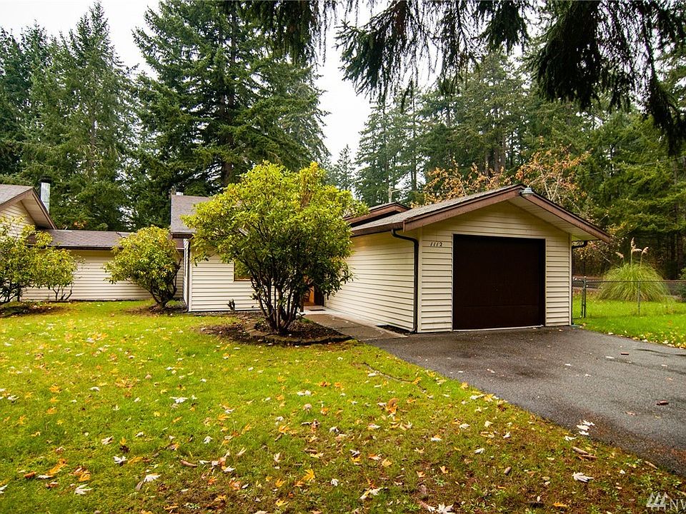 1st image of 1112-1114 152nd St E