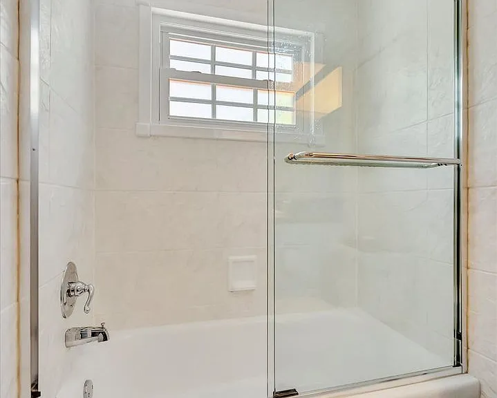 3173 Espanola Dr — Photo 39