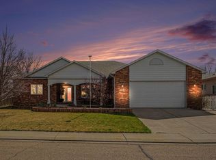 2057 Falcon Dr, Longmont, CO 80503