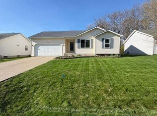 1227 Windsor St, Grand Blanc, MI 48439