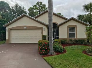 328 Hammocks Trl, Greenacres, FL 33413