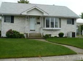 1521 Farm Ln, Bethlehem, PA