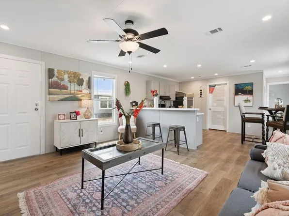 293 W Houston St, Lovelady, TX 75851