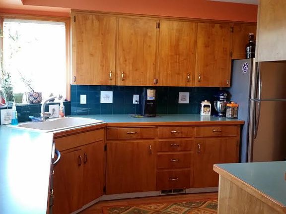 5th image of 3055 NE Yacht Ave