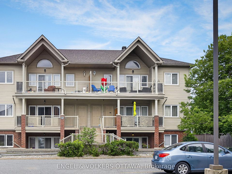 1st image of 165 Waterbridge Dr #4