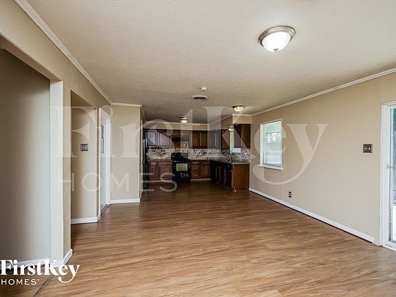 5th image of 4210 Augusta Dr