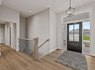 5418 Silver Rock Dr, Marion, IA 52302