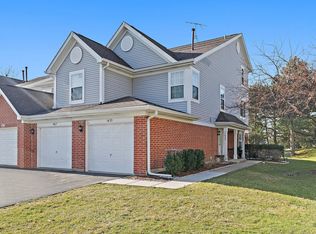 1433 Hampshire Ct, Roselle, IL 60172