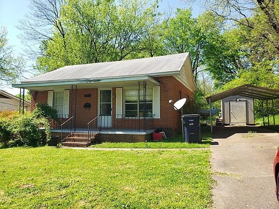3rd image of 749 Oak St