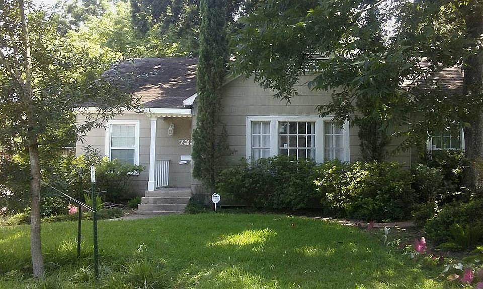1st image of 733 Sue Barnett Dr