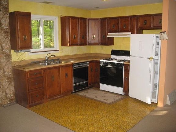 5th image of 3126 Tibbets Dr