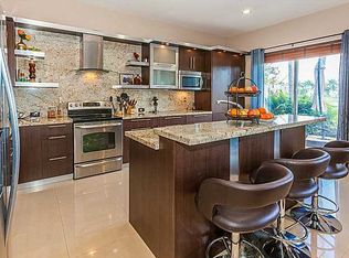 1690 Seagrape Way, Hollywood, FL 33019