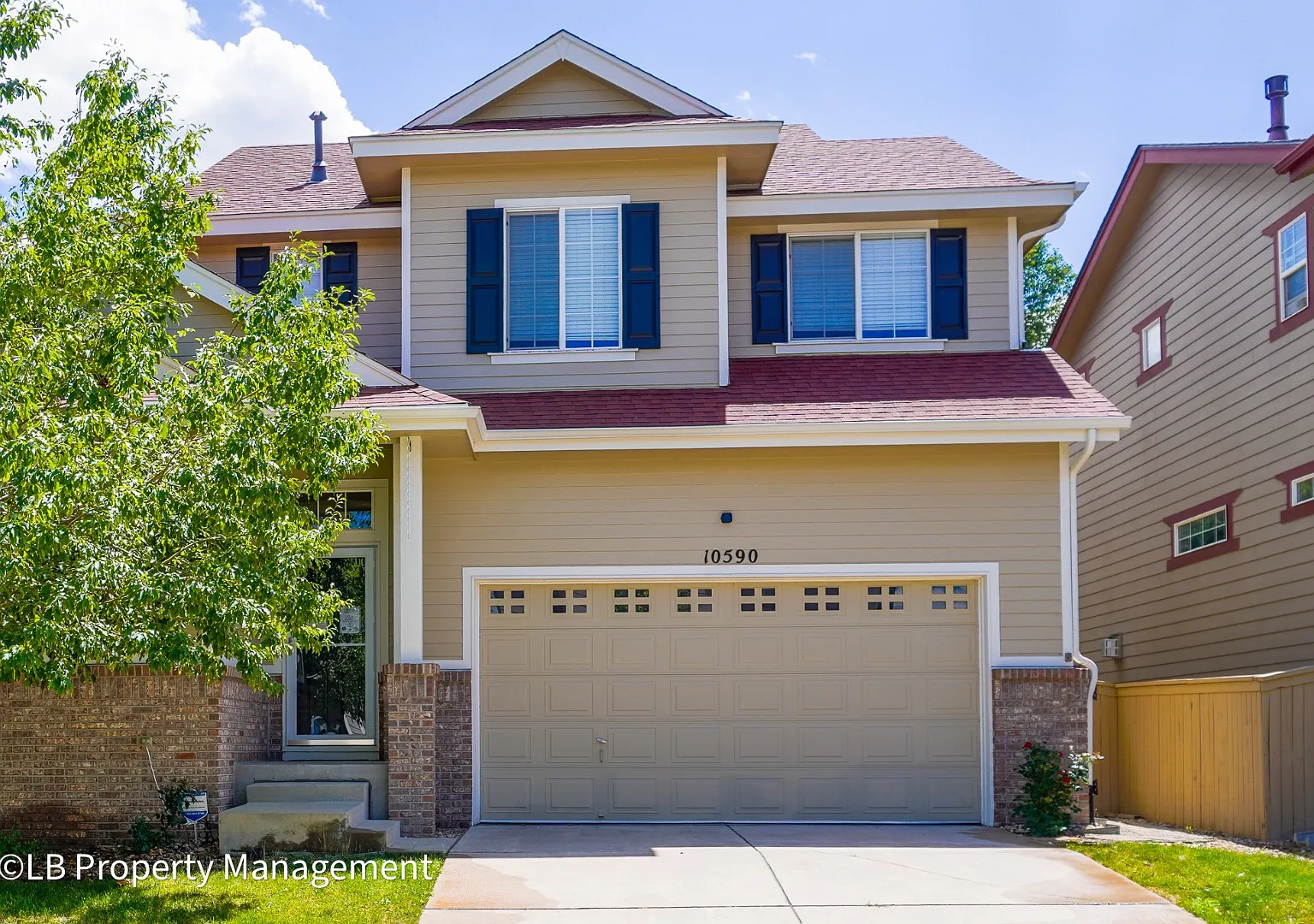 10590 Pearlwood Cir — Photo 1