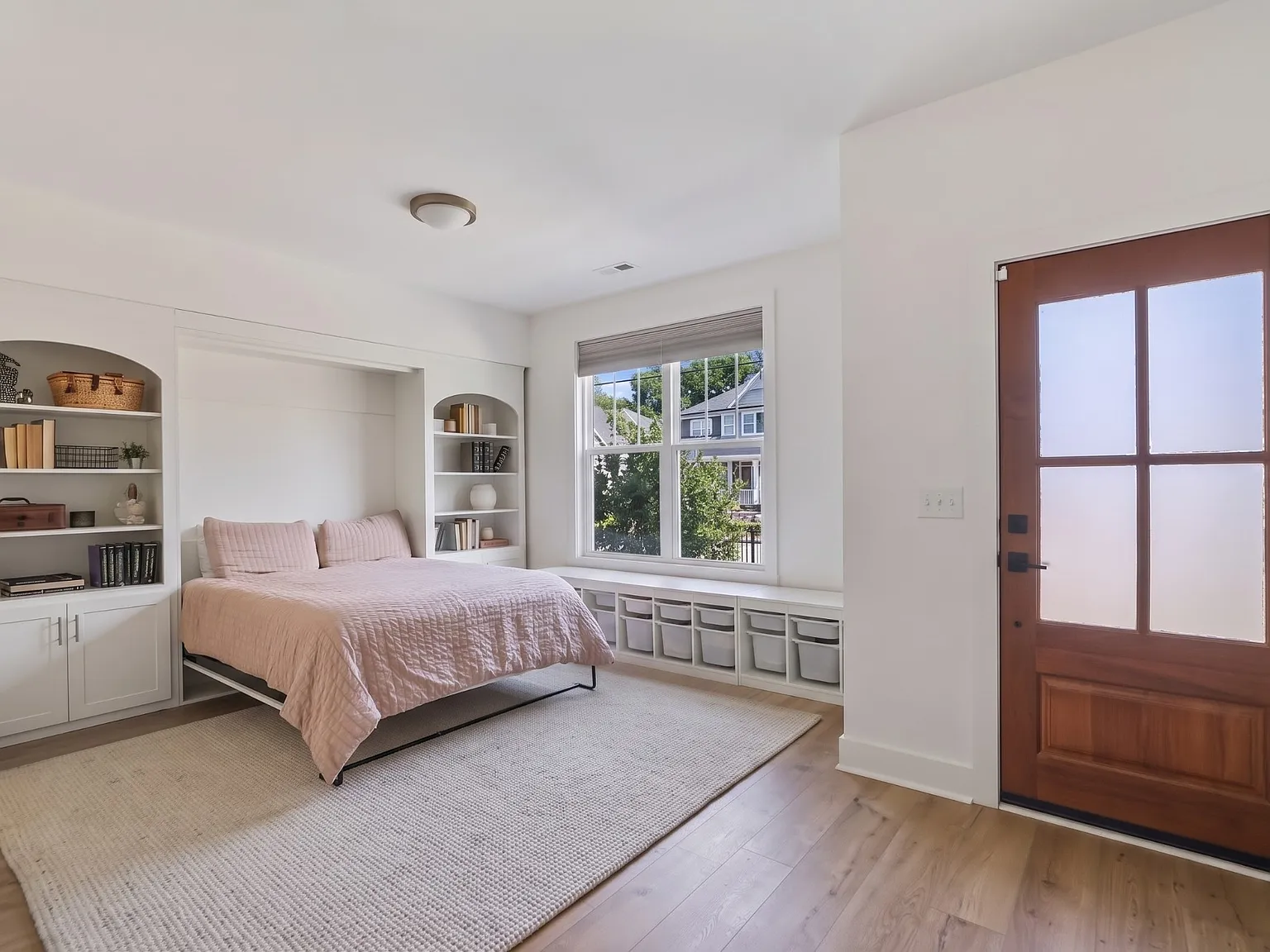 3 bed, 3.5 bath, 1897 sqft, $3,000 — Photo 4