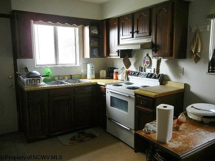 2nd image of 501 Beverly Ave #B