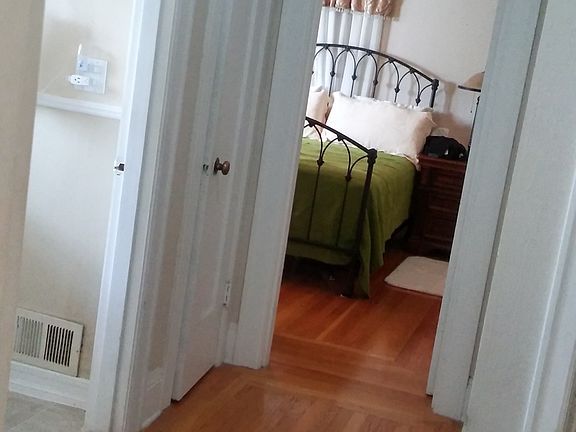 4th image of 114 W 6th St