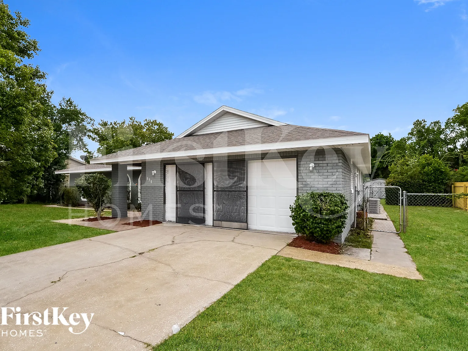 3 bed, 2.0 bath, 2216 sqft, $2,335 — Photo 1