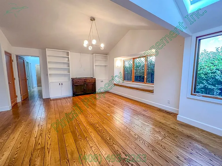 84 Mercy St — Photo 8