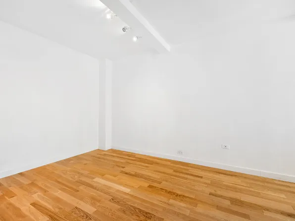 200 West 20th Street image 12 of 18