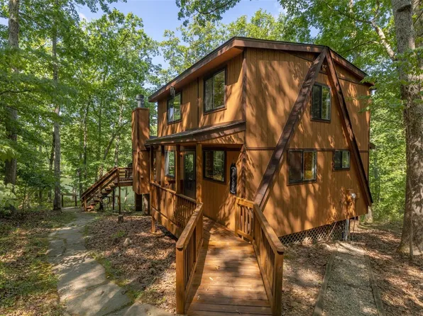 2430 Linden Point Dr, Innsbrook, MO 63390