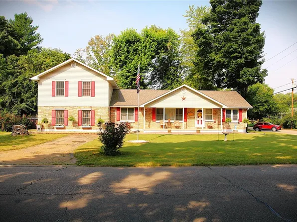 117 Potosi St, Farmington, MO 63640