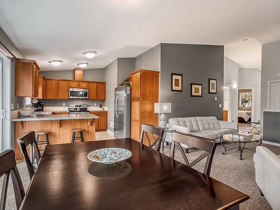 5th image of 3640 Tribute Ave E