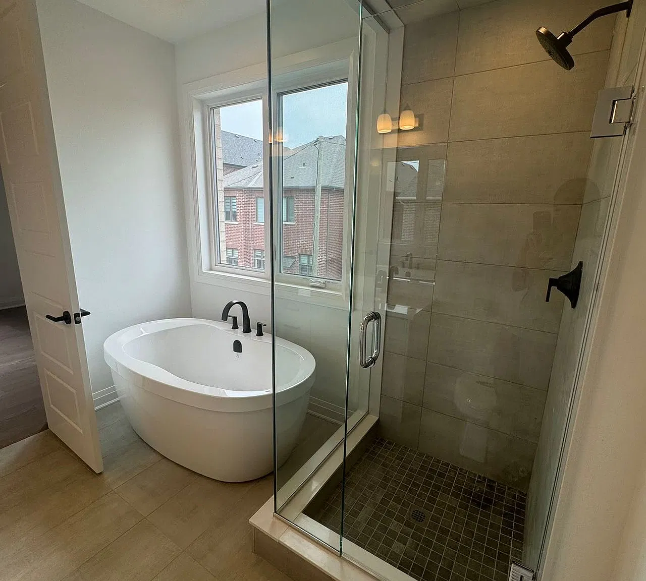 4 bed, $3,550 — Photo 3