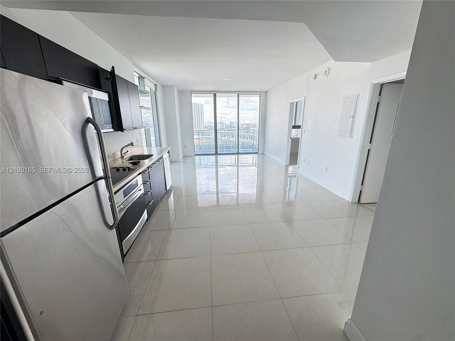 Ivy Condo — Photo 4