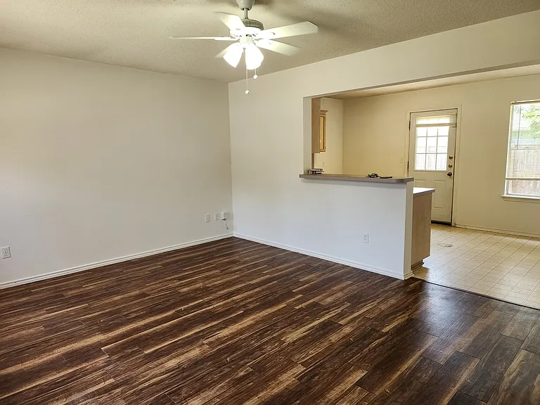 7833 Impala Dr — Photo 3