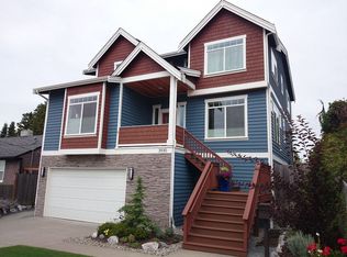 3930 SW Kenyon St, Seattle, WA 98136