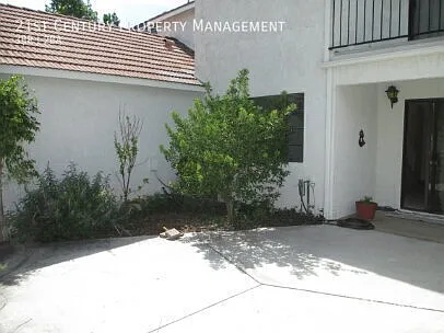 36 Dearborn Cir — Photo 17