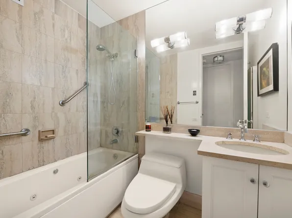 255 East 49th Street image 8 of 8