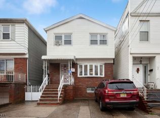 135 Terhune Ave, Jersey City, NJ 07305