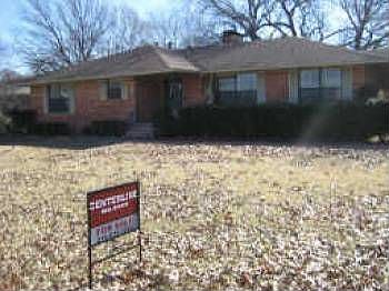 1st image of 6614 Royal Ln
