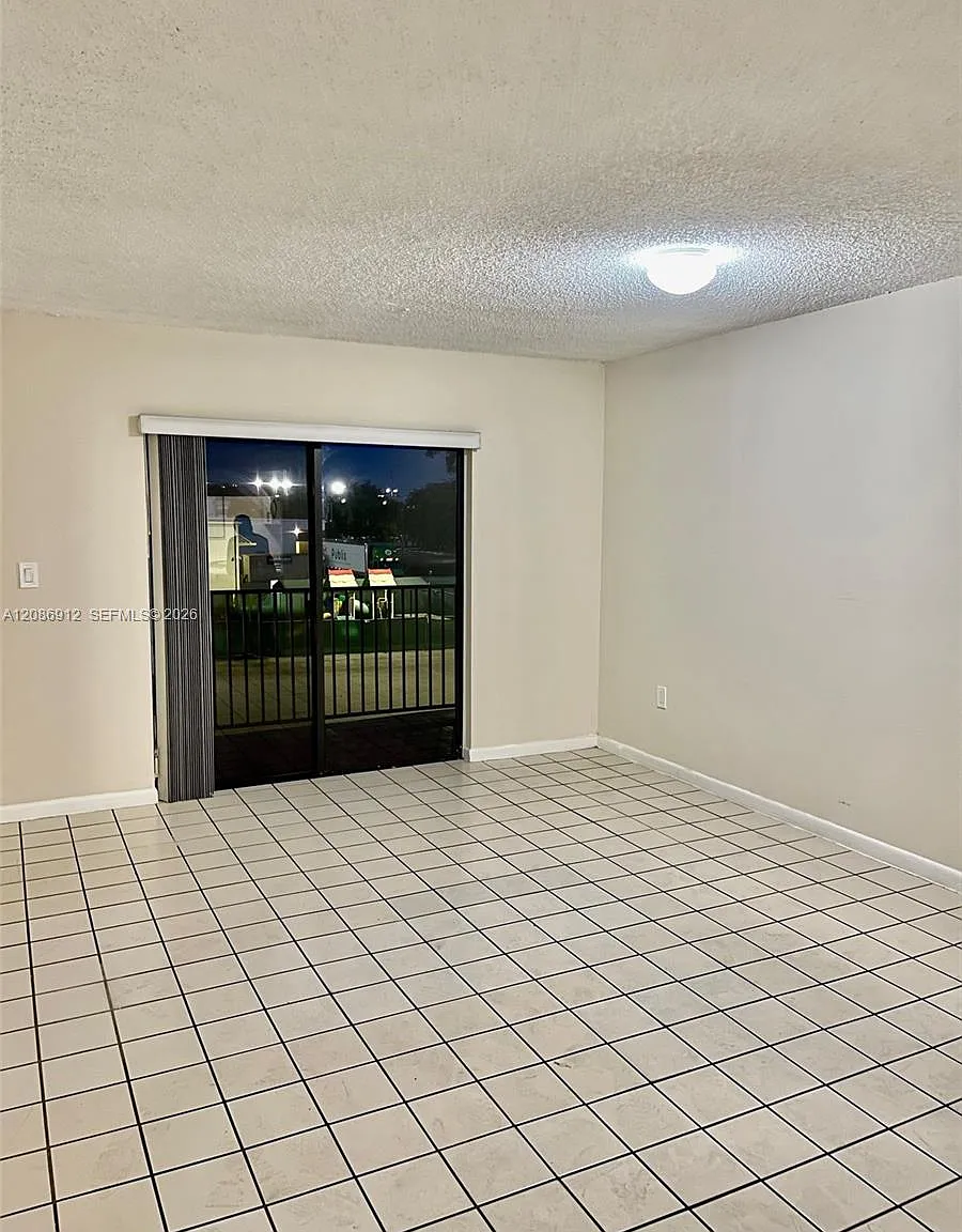 El Pueblo De Vera Condo — Photo 3