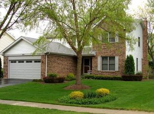 145 N Greenview Ave, Mundelein, IL 60060