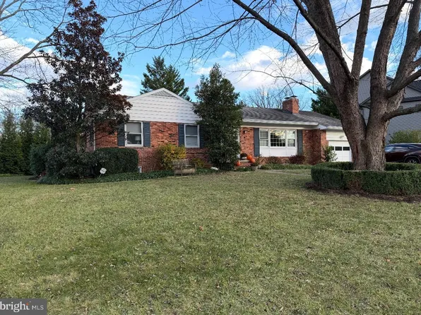 1201 Allendale Rd, Mc Lean, VA 22101