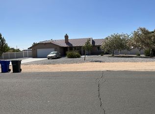 13464 Iroquois Rd, Apple Valley, CA 92308