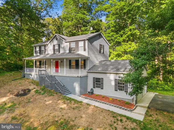 7090 Maxwell Dr, Hughesville, MD 20637