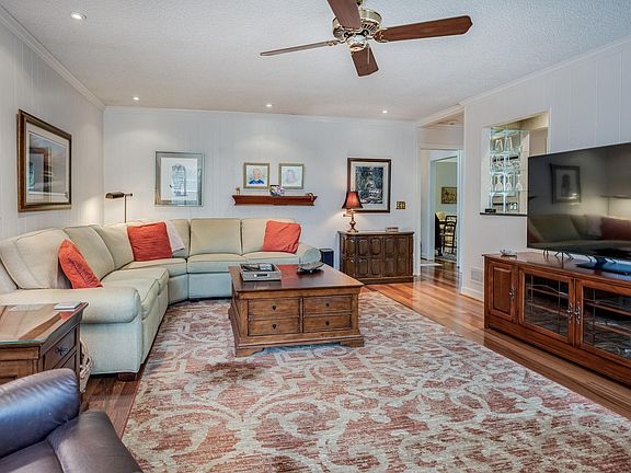 4th image of 17 Shaftesbury Ln