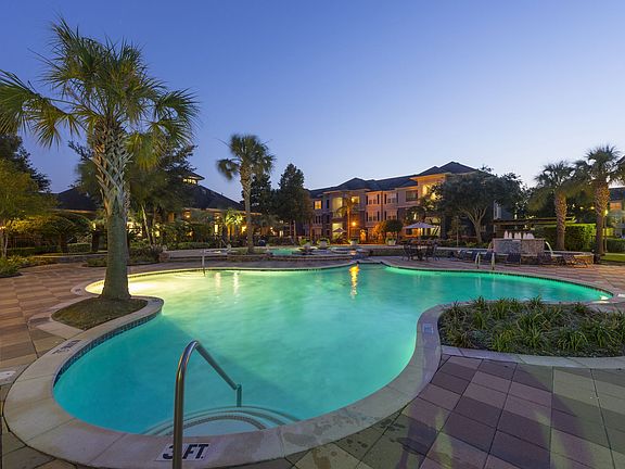 5th image of 12430 Oxford Park Dr #1-133