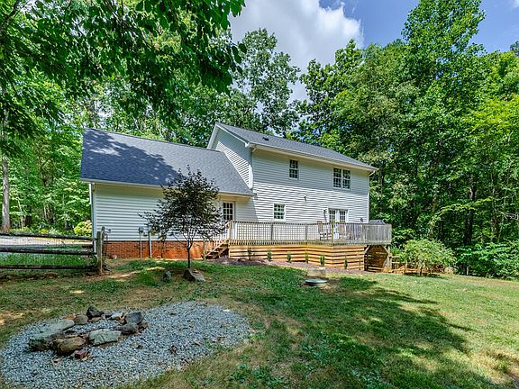 4th image of 6806 Calais Dr